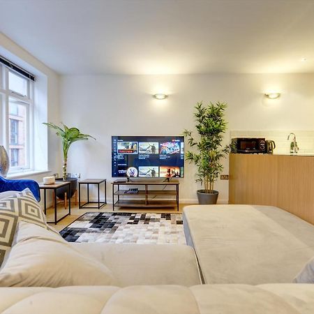 City Centre, 2 Bedroom, Secured Parking, 3 King Bed, Wifi Sleep 6 Guest Comfortable On Three King Size Beds, Jewellery Quarter , Birmingham City Centre , Allocated Secured Parking Esterno foto