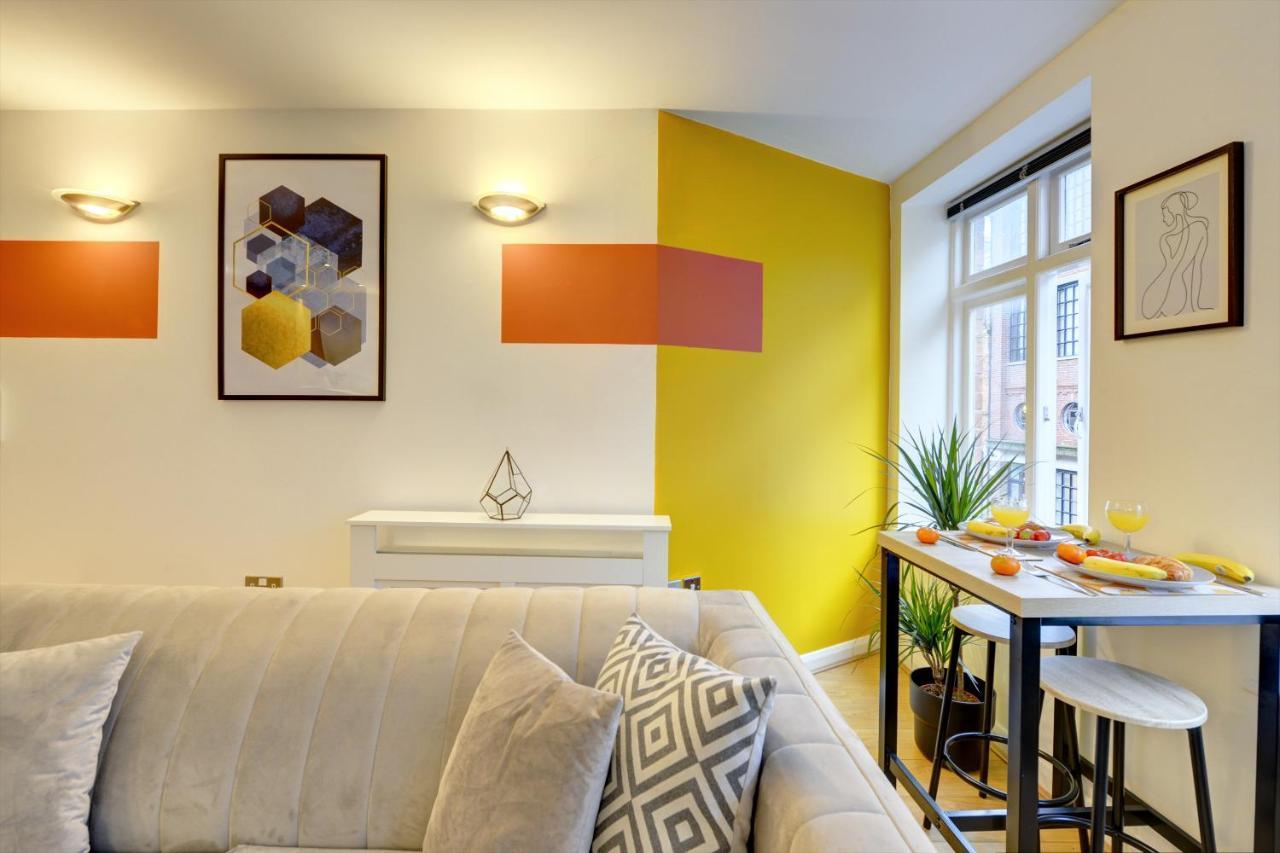 City Centre, 2 Bedroom, Secured Parking, 3 King Bed, Wifi Sleep 6 Guest Comfortable On Three King Size Beds, Jewellery Quarter , Birmingham City Centre , Allocated Secured Parking Esterno foto