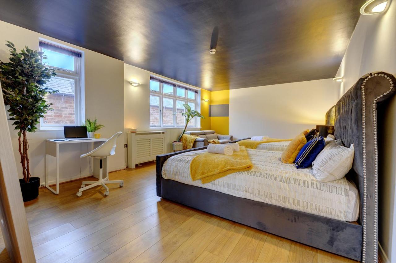 City Centre, 2 Bedroom, Secured Parking, 3 King Bed, Wifi Sleep 6 Guest Comfortable On Three King Size Beds, Jewellery Quarter , Birmingham City Centre , Allocated Secured Parking Esterno foto