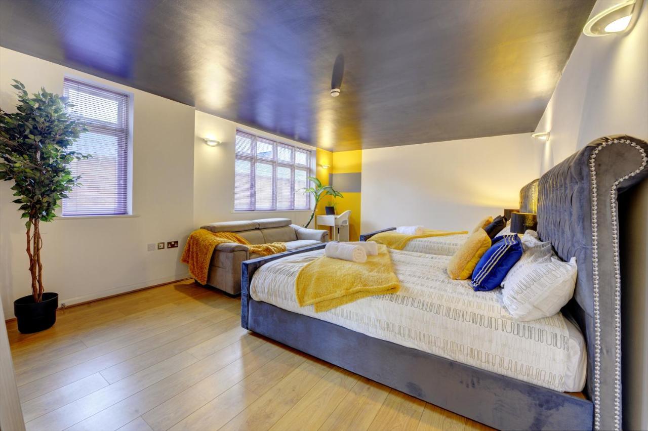 City Centre, 2 Bedroom, Secured Parking, 3 King Bed, Wifi Sleep 6 Guest Comfortable On Three King Size Beds, Jewellery Quarter , Birmingham City Centre , Allocated Secured Parking Esterno foto