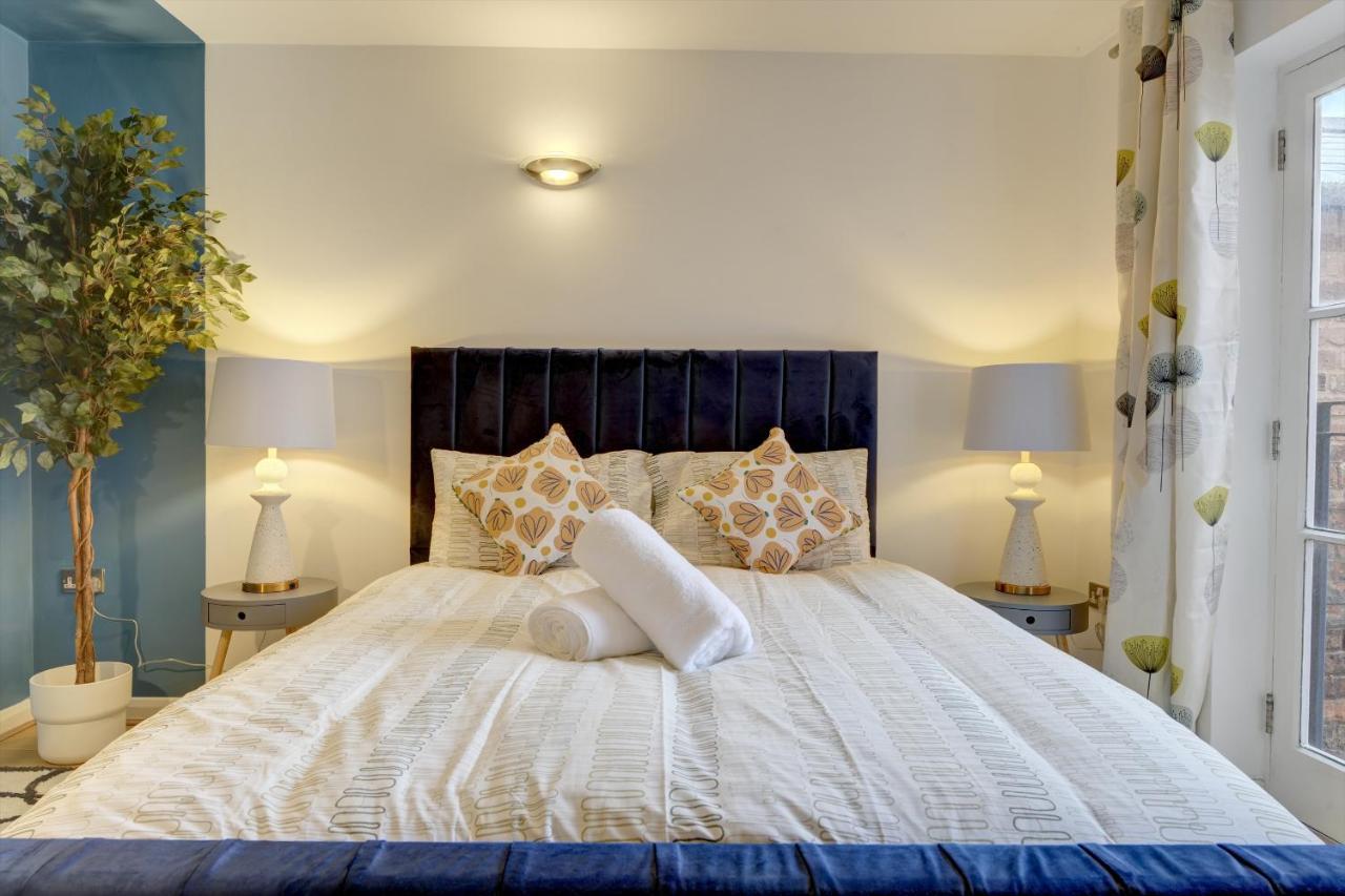 City Centre, 2 Bedroom, Secured Parking, 3 King Bed, Wifi Sleep 6 Guest Comfortable On Three King Size Beds, Jewellery Quarter , Birmingham City Centre , Allocated Secured Parking Esterno foto