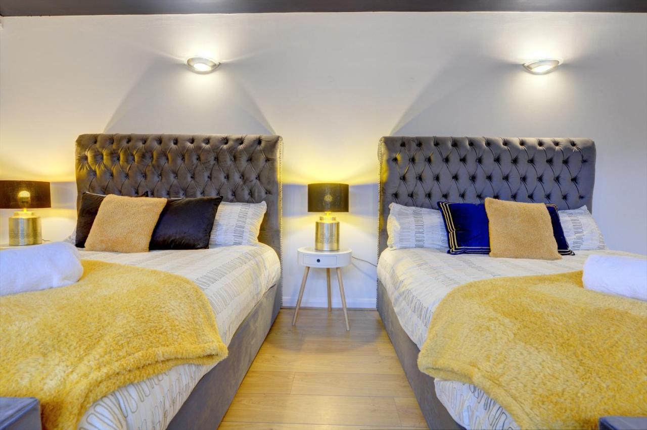 City Centre, 2 Bedroom, Secured Parking, 3 King Bed, Wifi Sleep 6 Guest Comfortable On Three King Size Beds, Jewellery Quarter , Birmingham City Centre , Allocated Secured Parking Esterno foto