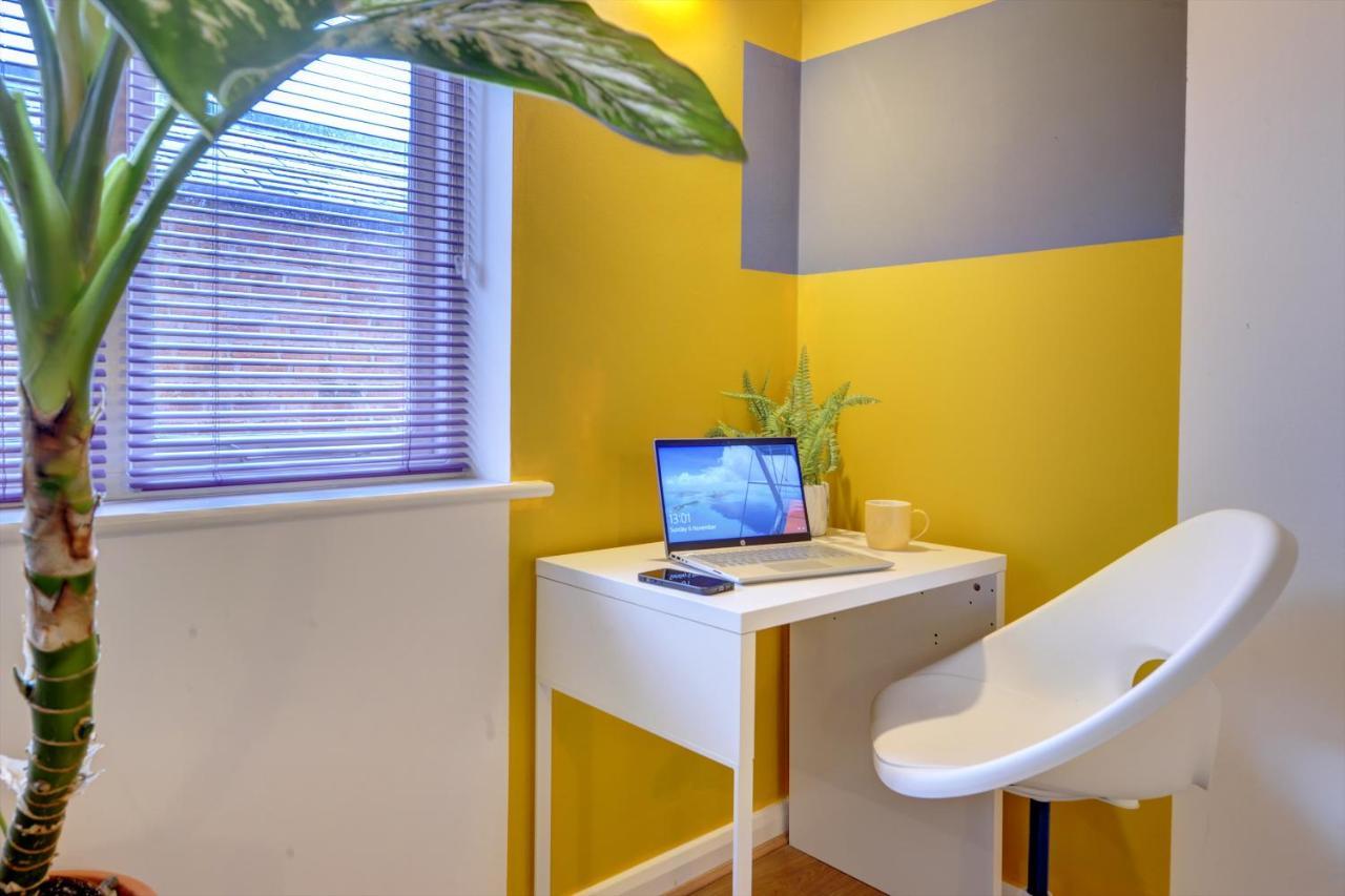 City Centre, 2 Bedroom, Secured Parking, 3 King Bed, Wifi Sleep 6 Guest Comfortable On Three King Size Beds, Jewellery Quarter , Birmingham City Centre , Allocated Secured Parking Esterno foto