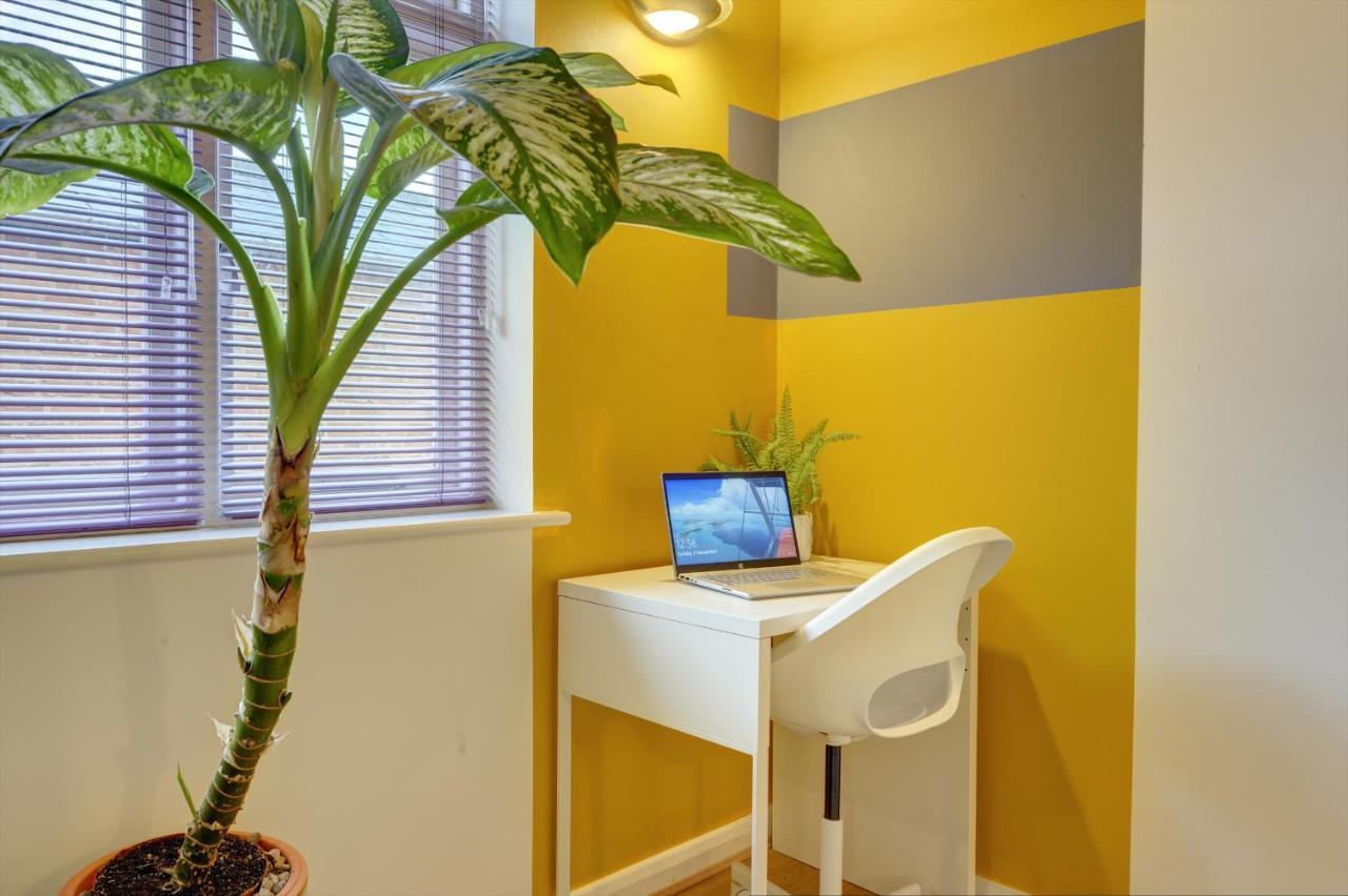 City Centre, 2 Bedroom, Secured Parking, 3 King Bed, Wifi Sleep 6 Guest Comfortable On Three King Size Beds, Jewellery Quarter , Birmingham City Centre , Allocated Secured Parking Esterno foto