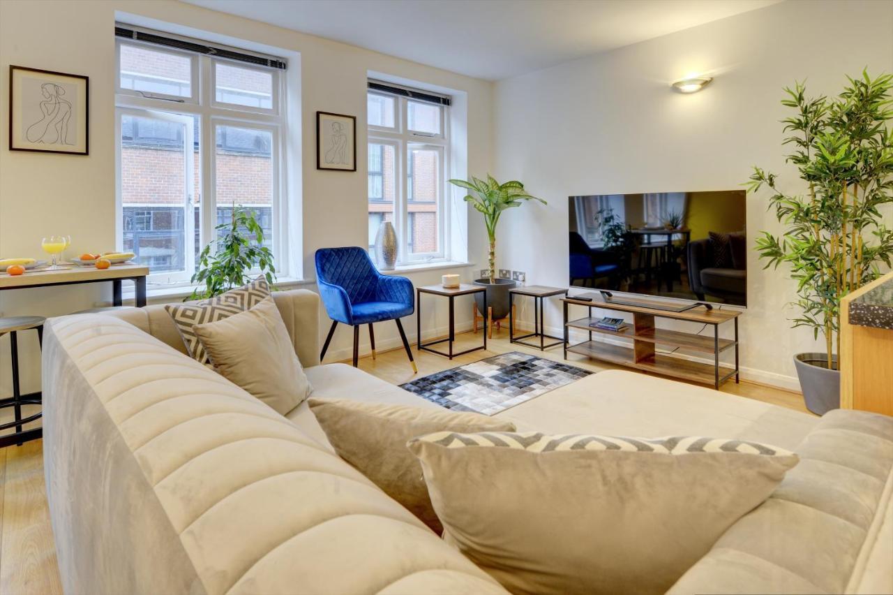City Centre, 2 Bedroom, Secured Parking, 3 King Bed, Wifi Sleep 6 Guest Comfortable On Three King Size Beds, Jewellery Quarter , Birmingham City Centre , Allocated Secured Parking Esterno foto